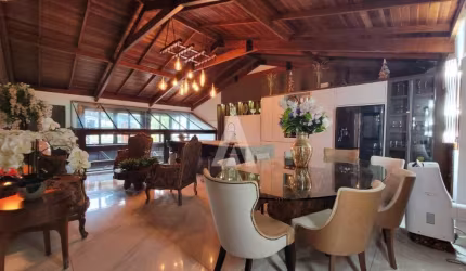 Casa com 4 quartos à venda na Getulio Vargas, --, Centro, São Francisco do Sul por R$ 3.990.000