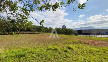 Terreno comercial à venda na Avenida Santos Dumont, --, Zona Industrial, Joinville por R$ 6.500.000