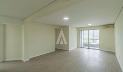 Apartamento com 4 quartos à venda na Rua Orestes Guimarães, --, América, Joinville, 127 m2 por R$ 899.000