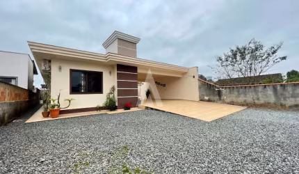 Casa com 3 quartos à venda na Rua Emília Silva Denk, --, Aventureiro, Joinville, 134 m2 por R$ 650.000