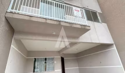 Casa com 4 quartos à venda na Servidão Henrique Schenkel, --, Iririú, Joinville por R$ 470.000