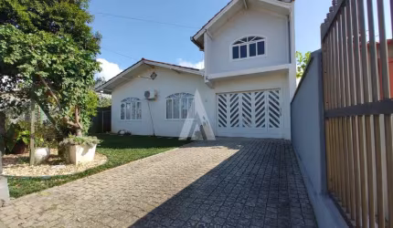 Casa com 3 quartos à venda na Rua Francisco dos Santos Faraco, --, Itaum, Joinville por R$ 695.000