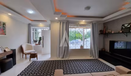 Casa com 2 quartos à venda na Rua João Pessoa, --, Santo Antônio, Joinville por R$ 950.000