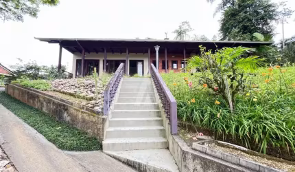 Casa com 3 quartos à venda na Rua Engelberto Hagelmann, --, Costa e Silva, Joinville por R$ 900.000