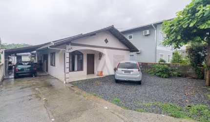 Casa com 3 quartos à venda na Rua Albatroz, --, Costa e Silva, Joinville por R$ 600.000
