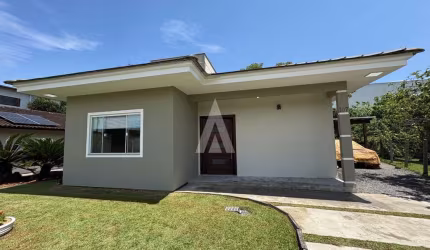 Casa com 2 quartos à venda na Max Keller, --, Glória, Joinville por R$ 830.000