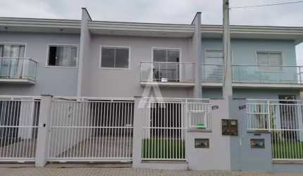 Casa com 3 quartos à venda na Rua Jacob Moser, --, Vila Nova, Joinville por R$ 680.000