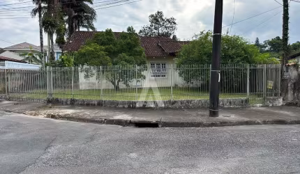 Casa com 4 quartos à venda na Rua Fides Huhn, --, Glória, Joinville, 189 m2 por R$ 780.000