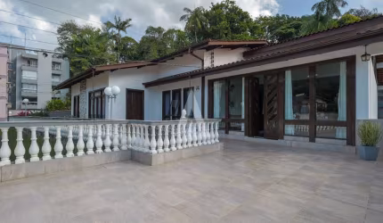Casa com 3 quartos à venda na Rua Concórdia, --, Anita Garibaldi, Joinville, 200 m2 por R$ 1.298.000
