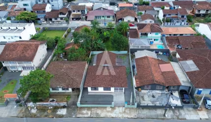 Casa com 4 quartos à venda na Rua Senador Rodrigo Lobo, --, Iririú, Joinville, 94 m2 por R$ 1.190.000