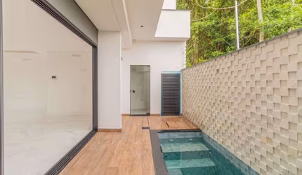 Casa com 3 quartos à venda na Rua Rio Negrinho, --, Saguaçu, Joinville, 191 m2 por R$ 1.490.000