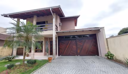 Casa com 3 quartos à venda na Rua Santa Bárbara, --, Vila Nova, Joinville por R$ 865.000