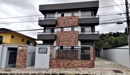 Apartamento com 3 quartos à venda na Rua Treze de Maio, --, Iririú, Joinville, 74 m2 por R$ 425.000