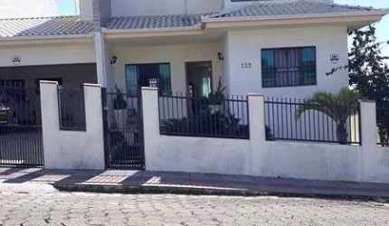 Casa com 4 quartos à venda na Rua Alfredo Olsen, --, Centro, Barra Velha, 320 m2 por R$ 1.200.000