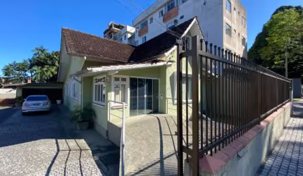 Terreno à venda na Rua Bagé, --, Anita Garibaldi, Joinville por R$ 1.400.000