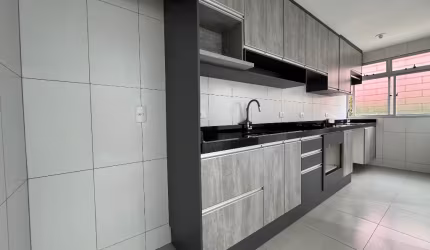 Apartamento 2 quartos no térreo pra aluguel no Pinheirinho