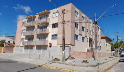 Apartamento com 3 quartos para alugar na Rua do Comércio, 31, Ipanema, Pontal do Paraná por R$ 750 Por Dia