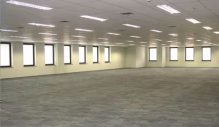 Conjunto comercial na região da Berrini. Classif B. Andar inteiro