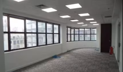 Sala Comercial para locação no Edifício Dorchester Gate