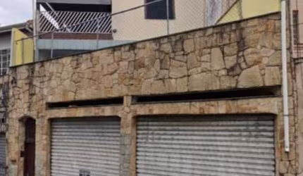 Sobrado para LOCAÇÃO de 230m², 4 dormitórios e 2 vagas.