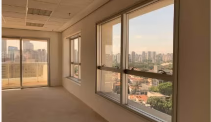 EXCELENTE  CONJUNTO COMERCIAL 440M²  BROOKLIM