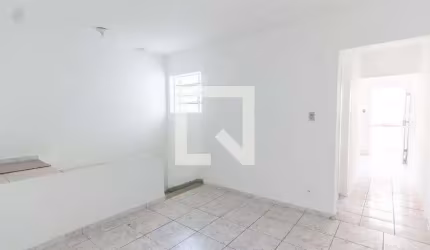 Casa à Venda - Água Fria, 1 Quarto,  65 m2