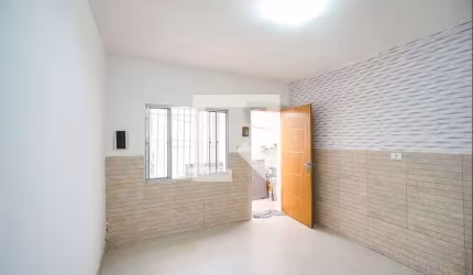 Casa à Venda - Penha de França, 2 Quartos,  80 m2