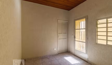 Casa à Venda - Vila Santa Clara, 3 Quartos,  85 m2