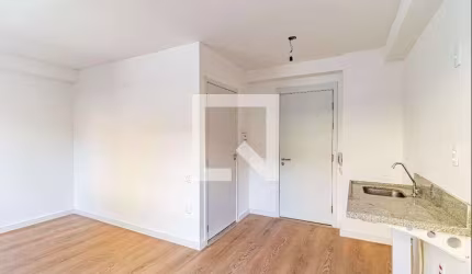 Apartamento à Venda - Jardim Éster Yolanda, 1 Quarto,  24 m2