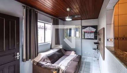 Casa à Venda - Sacomã, 2 Quartos,  400 m2