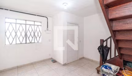 Casa à Venda - Penha de França, 2 Quartos,  64 m2