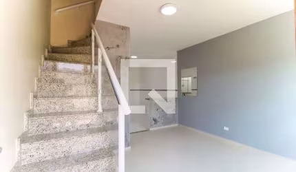 Casa à Venda - Vila Jacuí, 2 Quartos,  52 m2