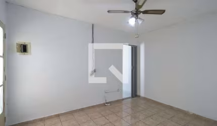 Casa à Venda - Vila Santista, 3 Quartos,  116 m2