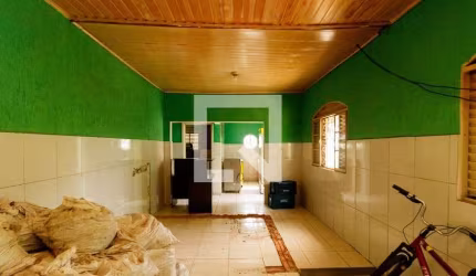 Casa à Venda - Vila Constança , 2 Quartos,  240 m2