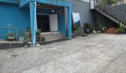Loja no Bairro NONOAI, Banheiro social, Cozinha, Garagem, Pátio
