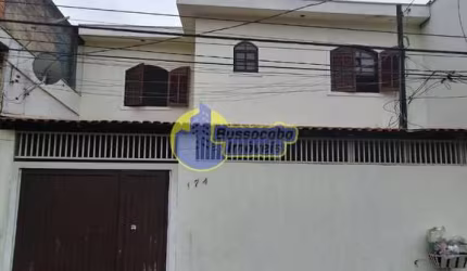 Sobrado com 3 dormitórios à venda, 469 m² por R$ 900.000,00 - Rochdale - Osasco/SP