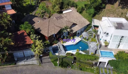 Casa dentro de Condomínio com 4 suítes para Venda em Itaipu, Niterói-RJ