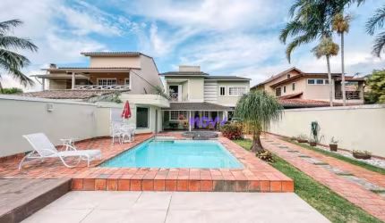 Casa à venda, 240 m² por R$ 1.800.000,00 - Itaipu - Niterói/RJ