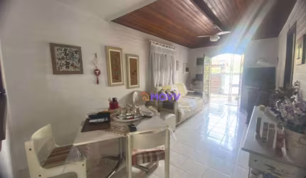CASA COM  3 QUARTOS EM PIRATININGA
