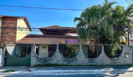 Casa à venda por R$ 735.000,00 - Serra Grande - Niterói/RJ