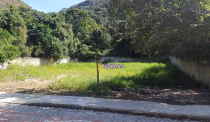 Terreno à venda, 720 m² por R$ 580.000,00 - Piratininga - Niterói/RJ