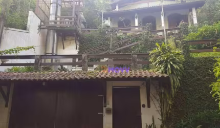 Casa à venda, 315 m² por R$ 739.000,00 - Serra Grande - Niterói/RJ