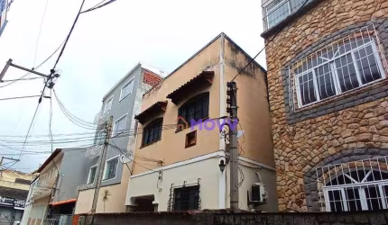 Casa com 3 dormitórios à venda, 96 m² por R$ 550.000 - Centro - Niterói/RJ