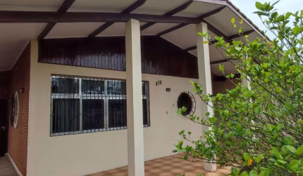 CASA 3  SUÍTES  250M MAR AMPLO TERRENO 353m²  ITANHAÉM SP