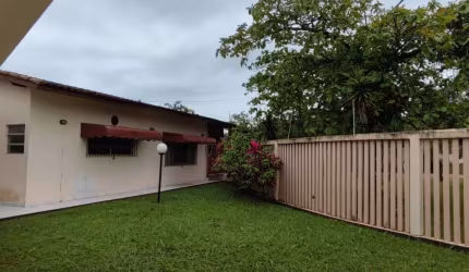 CASA 3  SUÍTES  250M MAR AMPLO TERRENO 353m²  ITANHAÉM SP