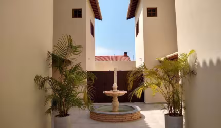 SOBRADOS NOVOS 3 QUARTOS PISCINA E CHURRASQUEIRA 200M MAR  ITANHAÉM SP