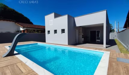 CASA NOVA 3 QUARTOS PISCINA  ÁREA GOURMET 350M MAR ITANHAÉM SP