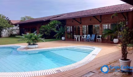4 QUARTOS  SUÍTES    1.080 M DE TERRENO   PISCINA    200M MAR  ITANHAÉM SP