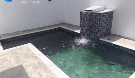 CASA NOVA COM PISCINA  TERRENO INTEIRO 200 M DO MAR ITANHAÉM SP