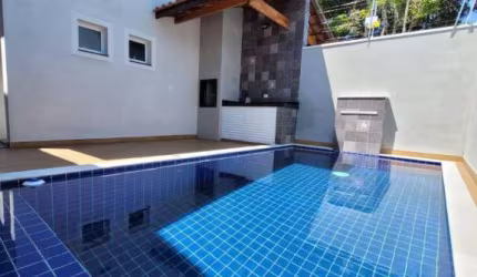 CASA NOVA EM ITANHAÉM COM PISCINA E CHURRASQUEIRA! 2 QUARTOS 3 BANHEIROS
